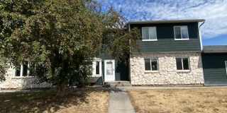 3 Bedroom 2 1/2 Bathroom Townhouse- CLOSE TO MSU- Gallery 27