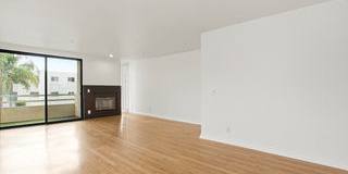 1059 South Sherbourne Drive Gallery 4