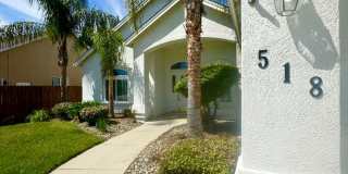 Entertainer's Delight! Gallery 3