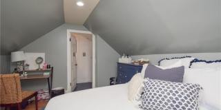 16 Vaughan Avenue unit: 2 Gallery 22
