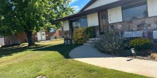 5 Bedroom 3.5 Bathroom in Orem! 5 Bedroom 3.5 Bathroom in Orem! Gallery 1
