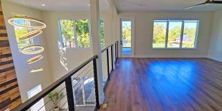 Bold Contemporary Sarasota Luxury Home. 4 Beds/ 4 Baths. Private Pool and Summer Grill. Gallery 37