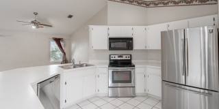 Spacious 4-Bedroom Home in Desirable Riverview Location with Excellent Schools Gallery 19