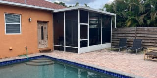 2043 ROSELAWN STREET Gallery 1