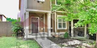 **REDUCED** TOWNHOME IN THE CITY Gallery 1
