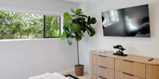 7300 Franklin Ave unit: 346 Gallery 14