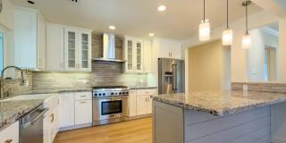 Resort Style 3Bed/3Bath in Northridge! Gallery 13
