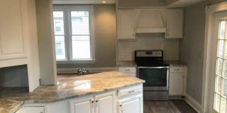Coming Soon_ REMODELED 3 bd/1 bth home in AVONDALE Gallery 4
