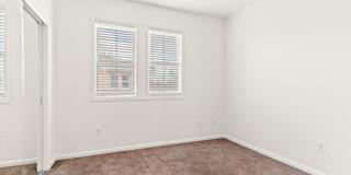 Spacious 3-Bedroom Dublin Townhome with Private Balcony & Fireplace Gallery 25