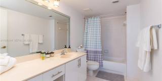 17801 N Bay Rd Gallery 7