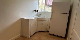 5 Bedroom, 3 Bath in College Area!! Gallery 20