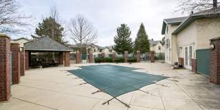 Top-Floor Serenity: Bright & Modern Fully Furnished Boulder Retreat Gallery 29
