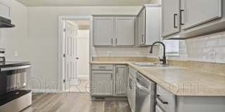 6703 NW 25th Gallery 12