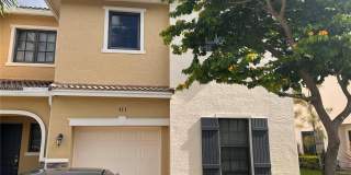 311 NE 194th Ln Gallery 10
