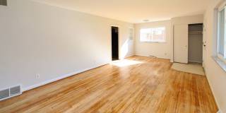 White Oak - Charming 3bed ranch w fenced yard and garage Gallery 7