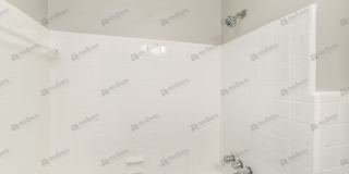 Newly Renovated & Spacious Home w/ Bonus Room Gallery 17