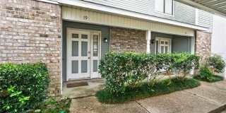 382 FAIRWAY Drive Gallery 1