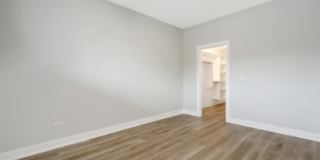 3954 South Indiana Avenue - 3954-1R Gallery 5