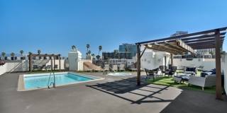 Vibrant Koreatown Living with Rooftop Pool & Spa - 620 S. Gramercy Place Gallery 12