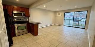 Beautiful Studio condo, ground floor, community pool Gallery 1