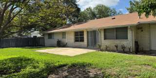 Welcome home to 6919 Moon Lake! Gallery 25
