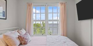 111 Pollock St Gallery 15