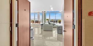 16500 Collins Ave Gallery 2