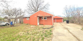 3 bed 1 bath house Gallery 1