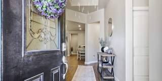 Beautiful 4 bedroom home with Solar Panels Gallery 6