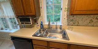 Beautiful Spacious High End 3-bedroom Condo Beautiful Spacious High End 3-bedroom Condo Gallery 8