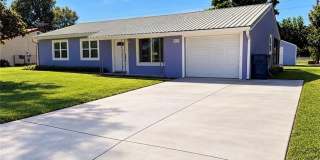 4031 S Edgewater Cir Gallery 1