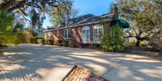 Charming Downtown Brick Home Gallery 1