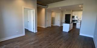 3833 N Broadway Gallery 281