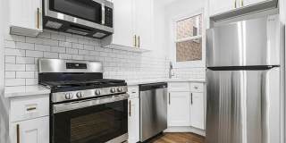 33 STAGG ST Gallery 2