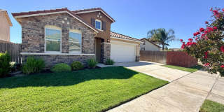 1587 Manzanita Way: 4 beds, 3 baths, Landscaped Backyard, Yard Service Included Gallery 1