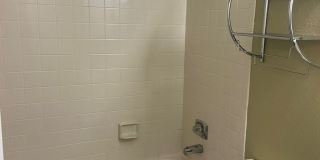 Condo in Pendleton Square Gallery 19