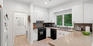 Gorgeous Home in Ironwoods Neighborhood Chapel Hill Gallery 12