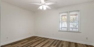 2306 Stafford Avenue Gallery 23