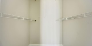 3102 W HORATIO STREET Gallery 18