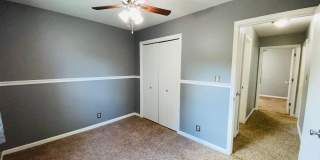 LARGE FENCED IN YARD!!! Gallery 22