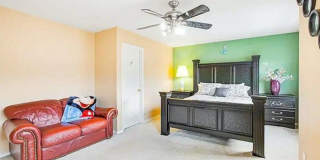 Spacious Amazing 6 bed in Fairwood! Gallery 25