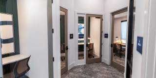 Ellis at Huntcrest Gallery 20