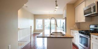 Charming 3 Bedroom Gallery 1