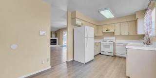 N Las Vegas Single Family Home - New Paint and LVP Flooring Gallery 17