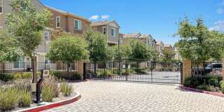 735 Banyan Way Gallery 1