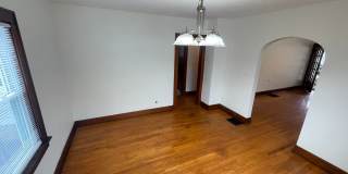 1 Bedroom House Near Columbian Park Gallery 5