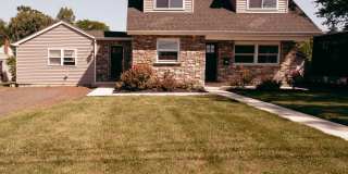 42 GRANDVIEW Drive Gallery 1