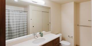 2121 Belmont Gallery 40