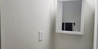 719 Briggs Street Gallery 18