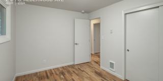 2916 Alderwood Ave Gallery 20